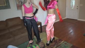 STEP-MOMMY KNOWS BEST - Two Face Sitting Vixens Demolish The Spy_Hd (STEP-MOMMY KNOWS BEST)