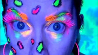Ring Pop/Fingering Pussy Sexy Neon (KittyUV)