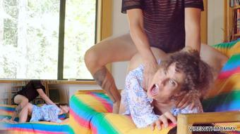 HORNY JEWISH MOM HAS CABIN FEVER - July 25, 2023 (VibeWithMommy)