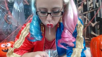 Harley SPitting Fun - October 09, 2016 (paypeaches)
