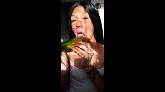 Oral sex to the cucumber before fucking (Lola bbunny)