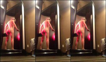 Le Lea Public Nude Tanning (le_lea)