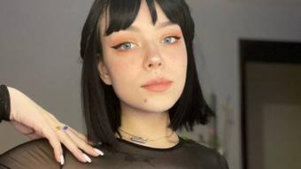 Take two dicks, brunette - Jul 3, 2022 (MaddieSunn)