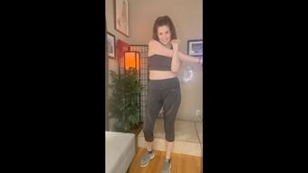 Old Man Cheats with Younger Trainer - March 02, 2023 (maggierosexo)