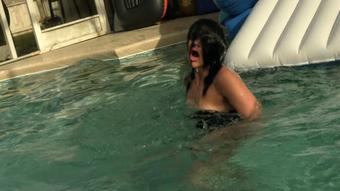 Maria Jade Struggles Against Pool Kraken (Ginary)