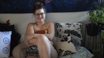 The Nerdy Virgin (desiwoods420)