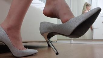 Heel dangle (Tonnia)