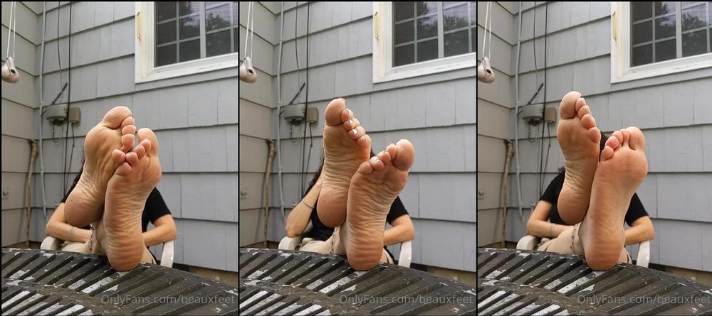 beauxfeet 02 07 2020 492272877 Outdoor set... video and pics