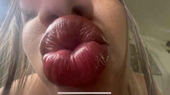 Kiss from giantess big lips on valentine - February 15, 2023