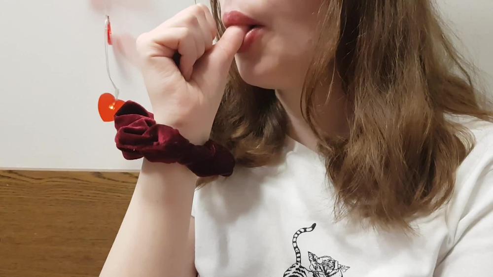 Wetschoolgirl Asmr Wet Thumb Sucking 60 Fps Hd