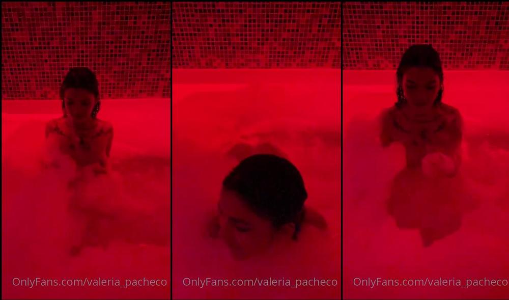 scarlett_lapiedra 12 10 2021 2244927718 Nos mojamos