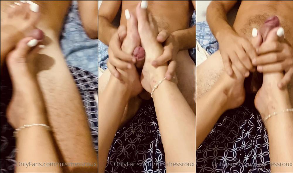 misstressroux 02 06 2020 386786808 my bf fucking my feet