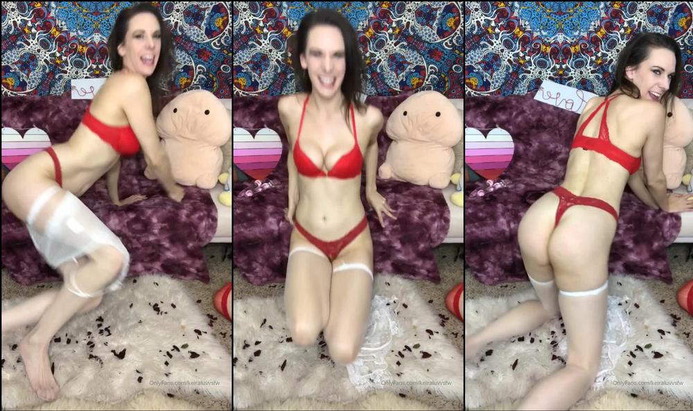ashleyphoenixfans 19 03 2020 184156719 Introducing one of my roommates, @AloraJaymesXoxo We lick each other's pussy's all the ti