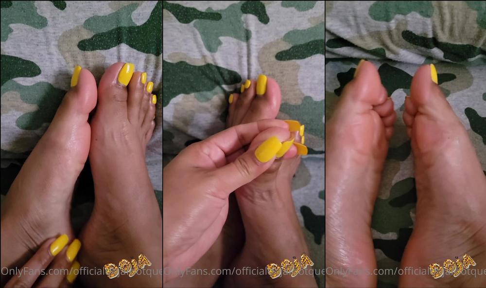 officialdojafootqueen 08 06 2023 2900443944 did you know my favorite color to wear is