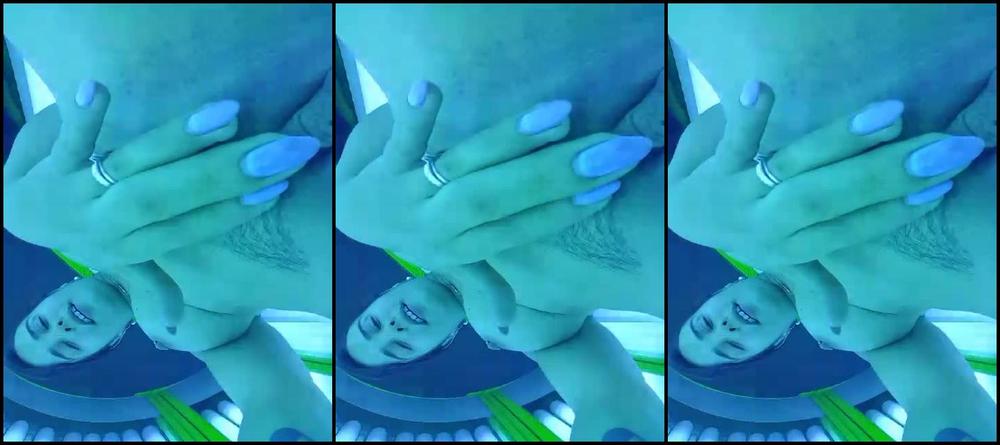 Miracuckold Masturbation In A Public Solarium
