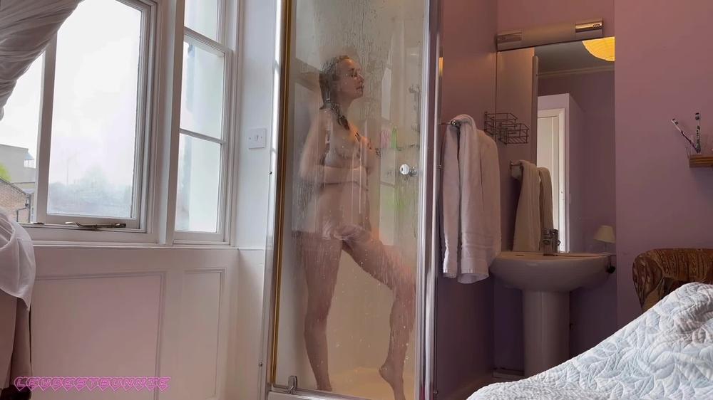 Lewdestbunnie - Weird Hotel Shower Turns Taboo Tease - Manyv