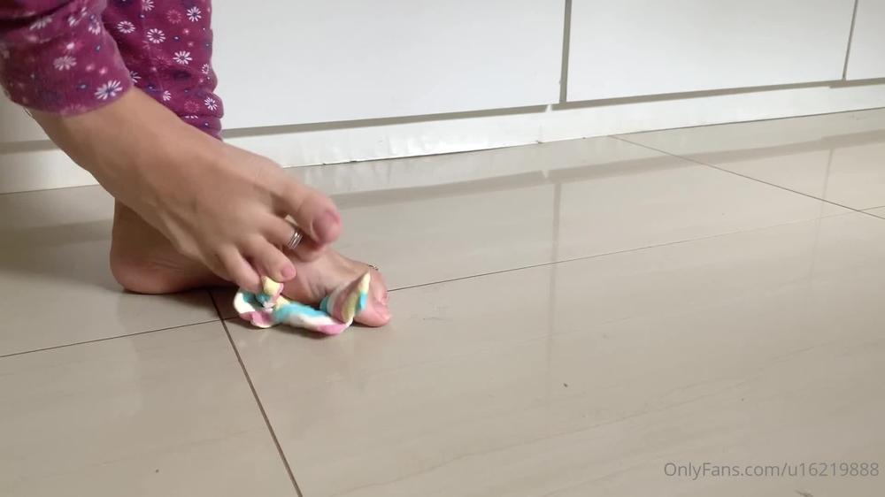 thatafeet 07 05 2020 37696043 O v deo do marshmellow