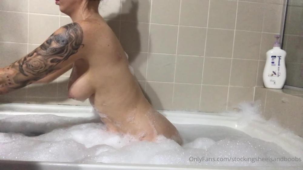 stockingsheelsandboobs 04 10 2021 2237907585 rose soaks away in her bubble bath