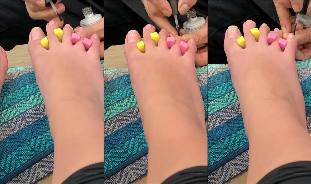 feetbysvett 03 11 2019 80563482 Do you think she likes her job Would you love your job if you were her Yes, I think so.