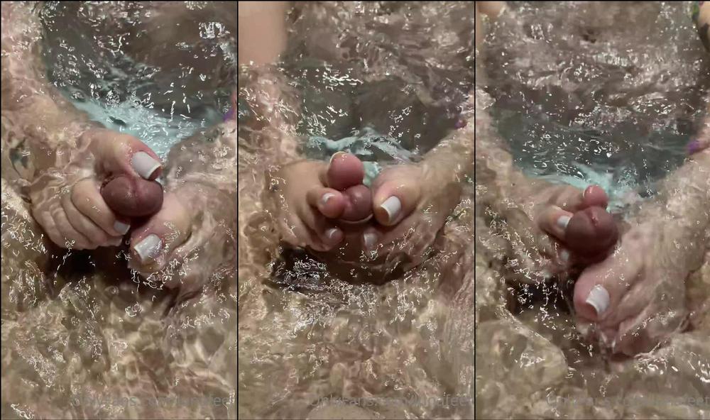 lunafeet 01 04 2021 2070420227 Footjob in the bathtub