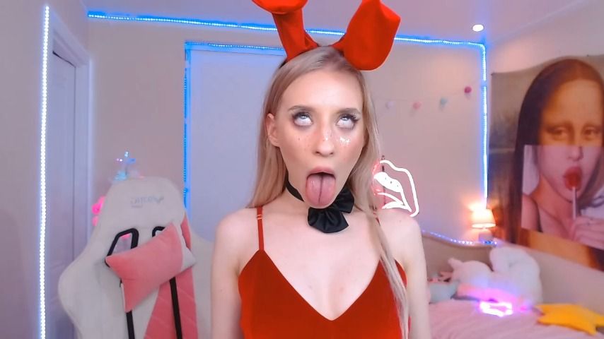 Ahegao bunny dancing - December 21, 2020