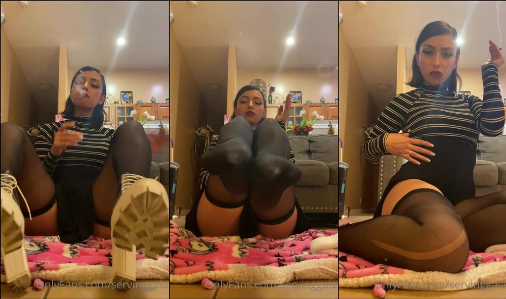 servinggaia 08 06 2021 2131165291 Do you enjoy a sweaty thigh high clip