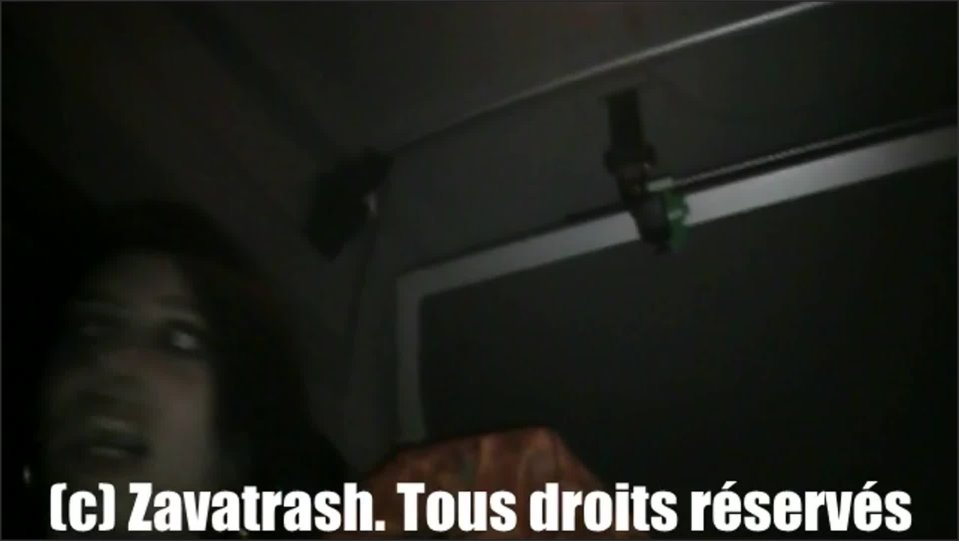 Zavatrash_Amateur_French_X264 (20)