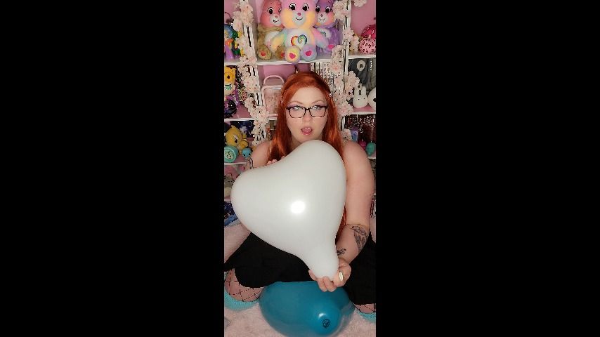 Nerdy Ginger Blows heart & rides loon - March 16, 2022