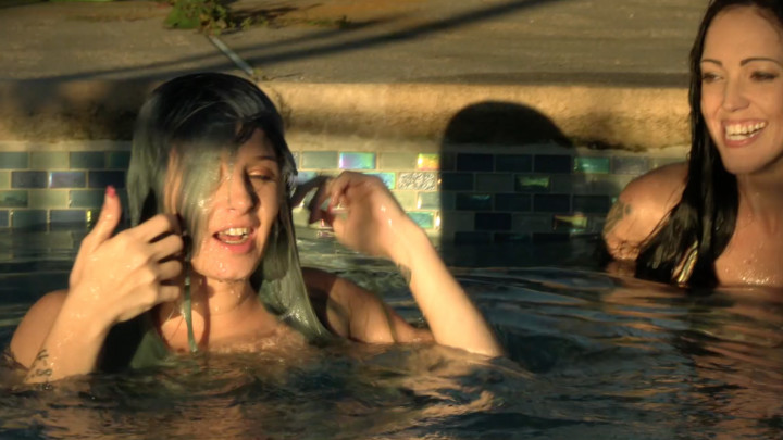Natalie & Slyyy - Wet Hair Pool Tricks