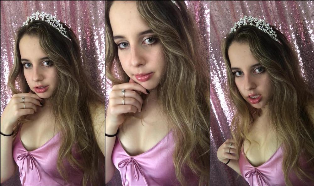 violette 04 10 2017 3972034 I own you Nuff said