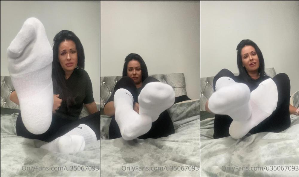 queen9999111 02 09 2021 2210358232 crew socks alert
