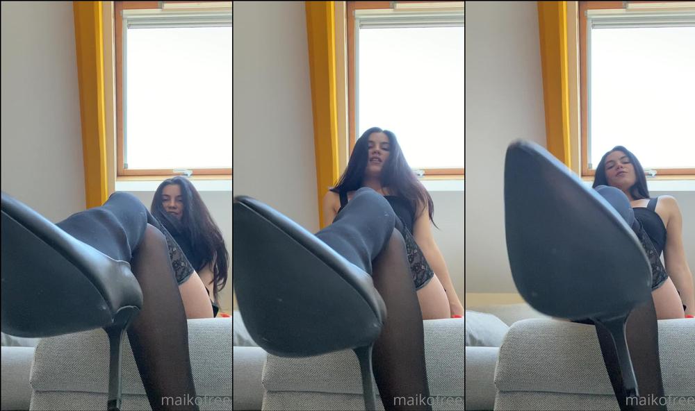 maikofeetfree 06 01 2022 2322058573 shut up and obey my feet