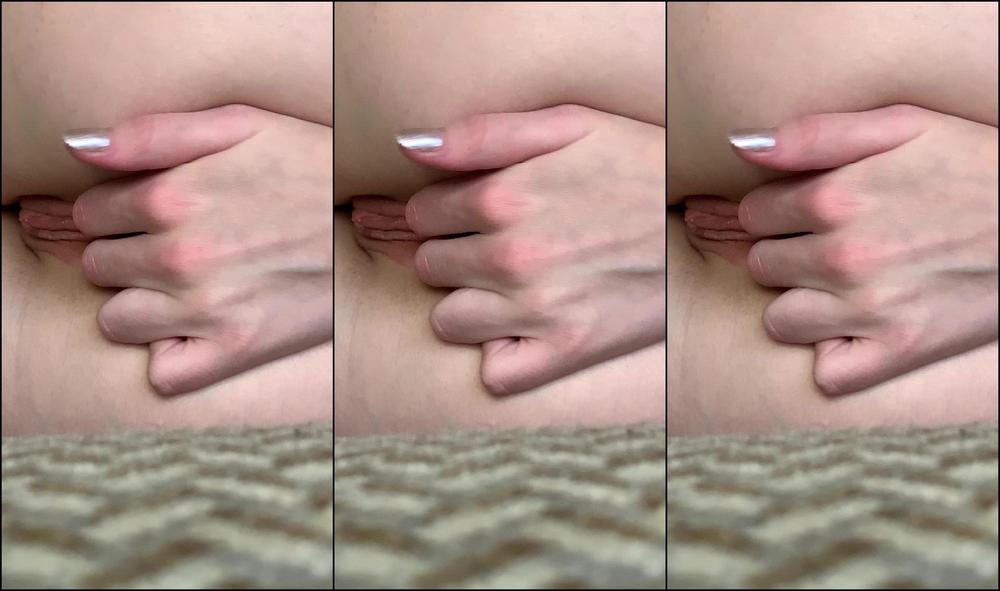 Stroke Tight Pussy