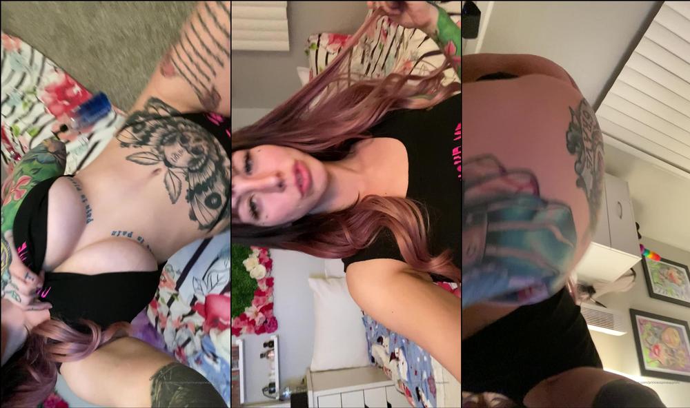 theprincesspineapple 12 01 2020 124512633 Online and feeling frisky