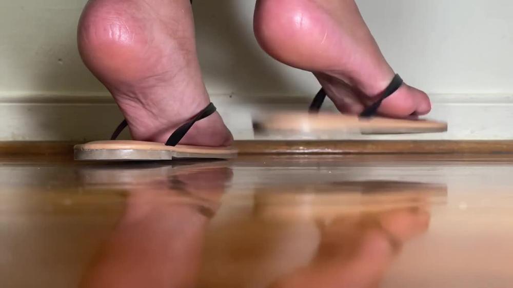 Ebony Giantess Flip Flops Play