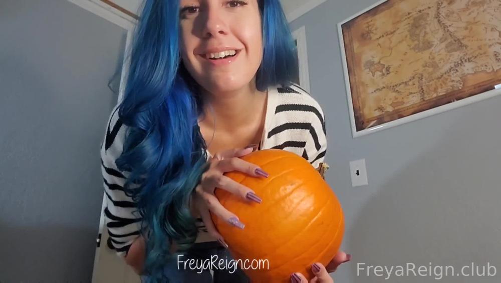 FreyaReign 2022-10-10 at 20-24 Fansly (Freya Reign)