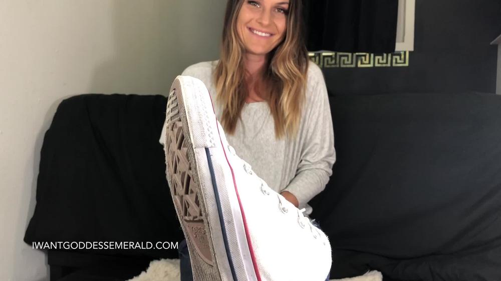 Goddess Emerald - A Chump for Chuck Taylors JOI