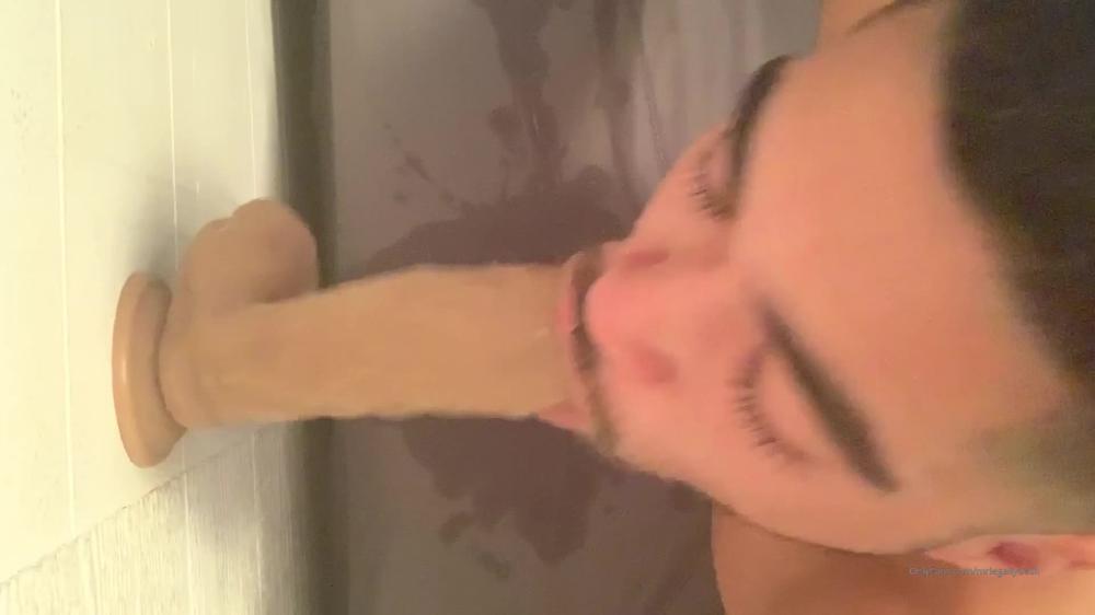 mrlegallythick 28 11 2019 94203367 full video of me giving my dildo a nasty blowjob
