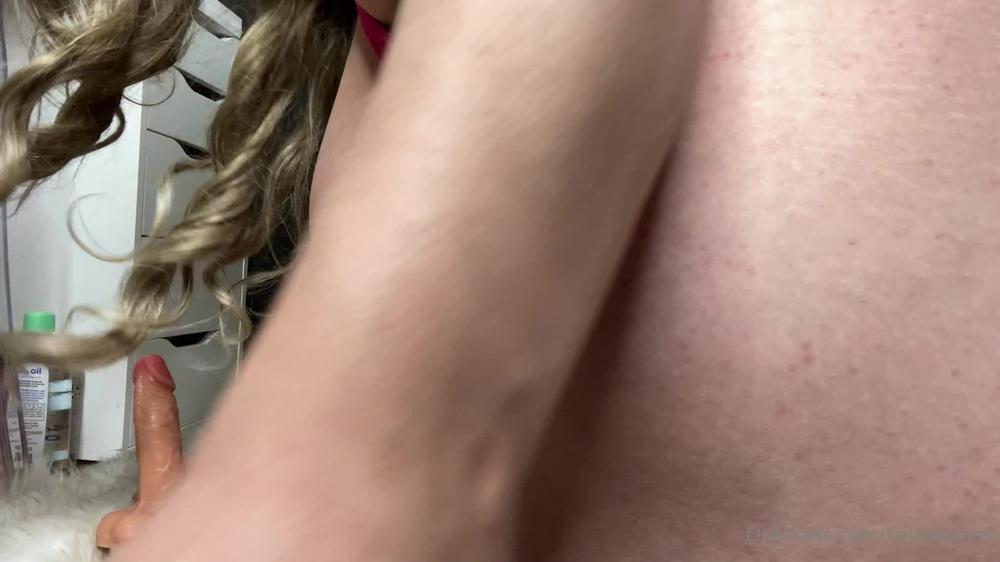 kateskurves 108763937 2021 02 21 press play.. ready to stuff my pussy full of cock...