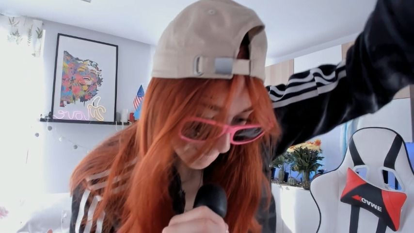 Mc Sabrina - Jogobella Family rap - May 11, 2023