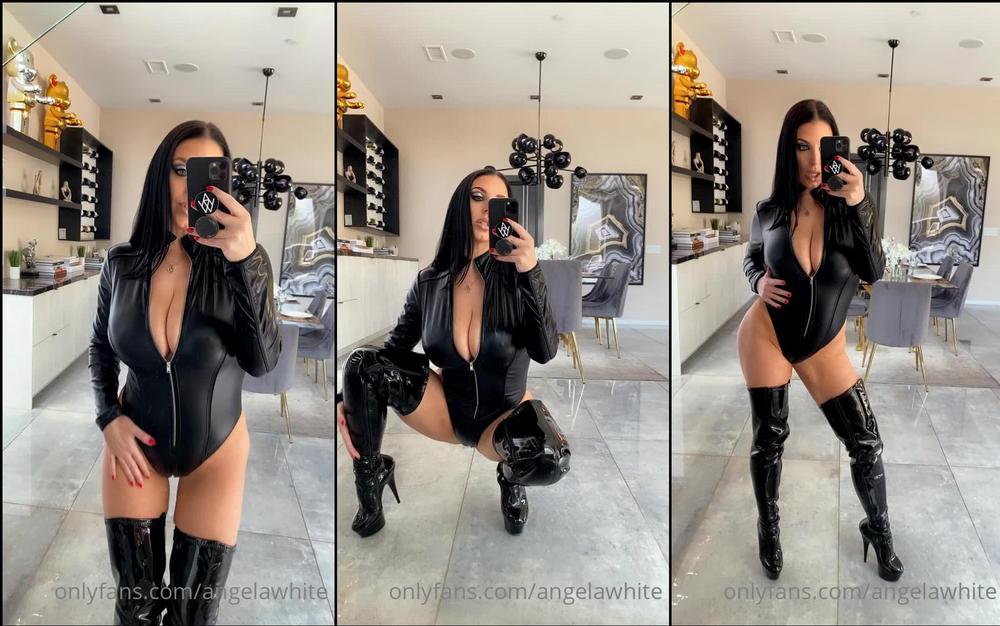 angelawhite 01 07 2021 2151263842 Whoâs stroking for me right now