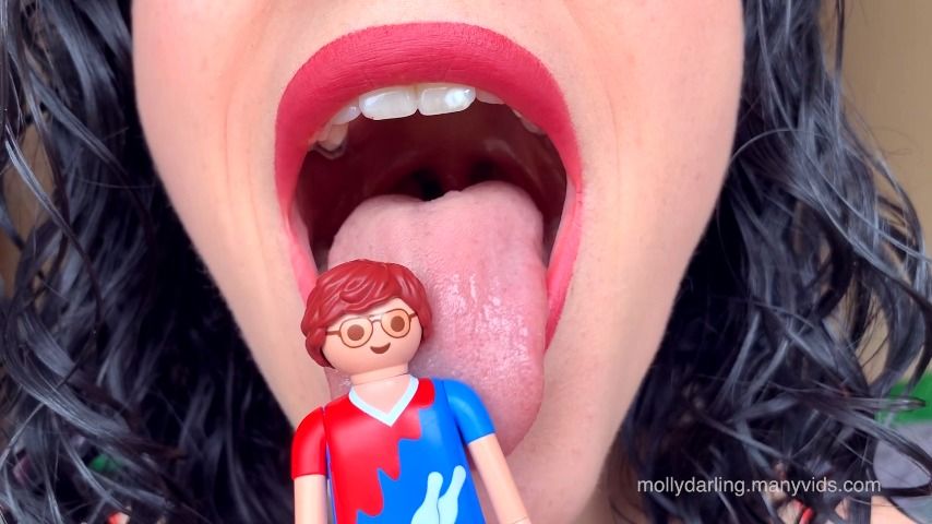 Giantess Threatens To Eat You - Vore