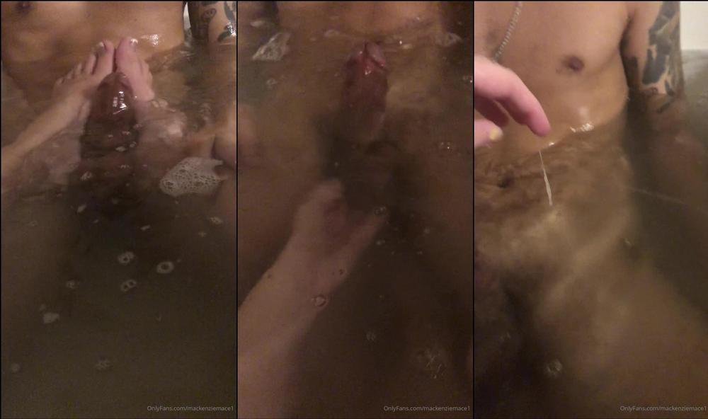 mackenziemace1_Bathtime footjob huge cumshot_18520345