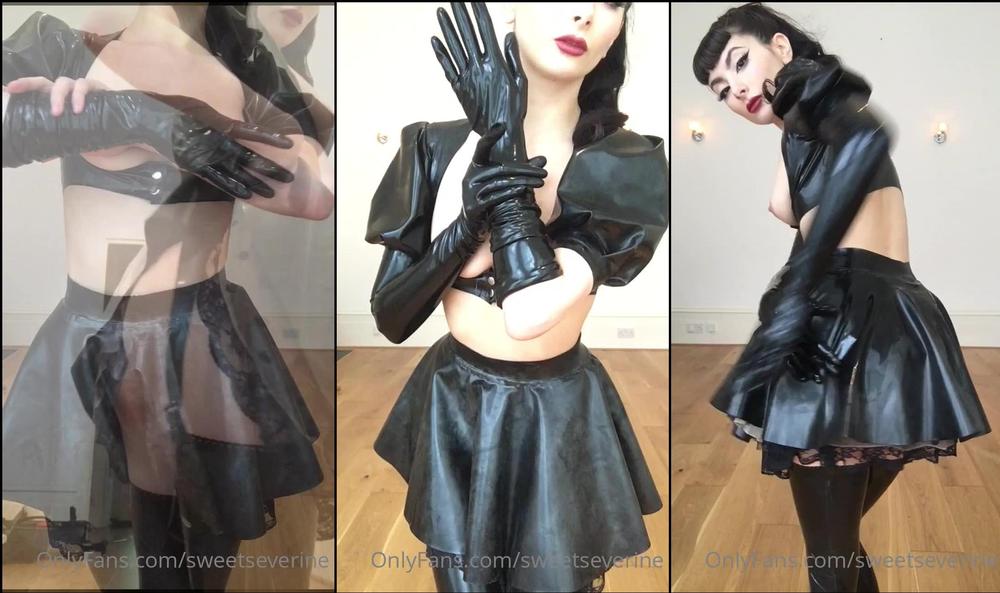 sweetseverine 23 10 2020 146408670 rubber doll gets ready to film