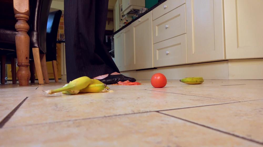 Ariel Anderssen Crushing Fruit In My Ballet Slippers