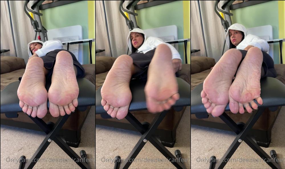 deedeericanfeet 03 02 2022 2351320726 As requested In this view of my soles