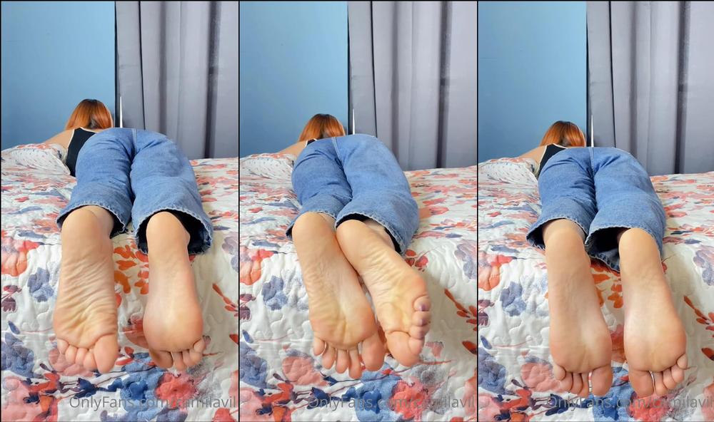camilavil 12 05 2023 2869946141 Just teasing you while relaxing on the bed 