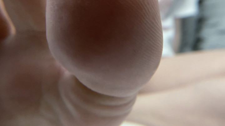 Giantess Tiny Foot Slave