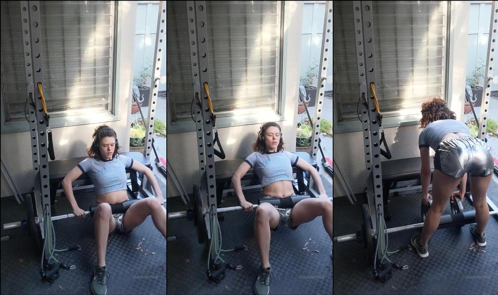 charlotte1996 03 02 2020 141102319 First superset of the day