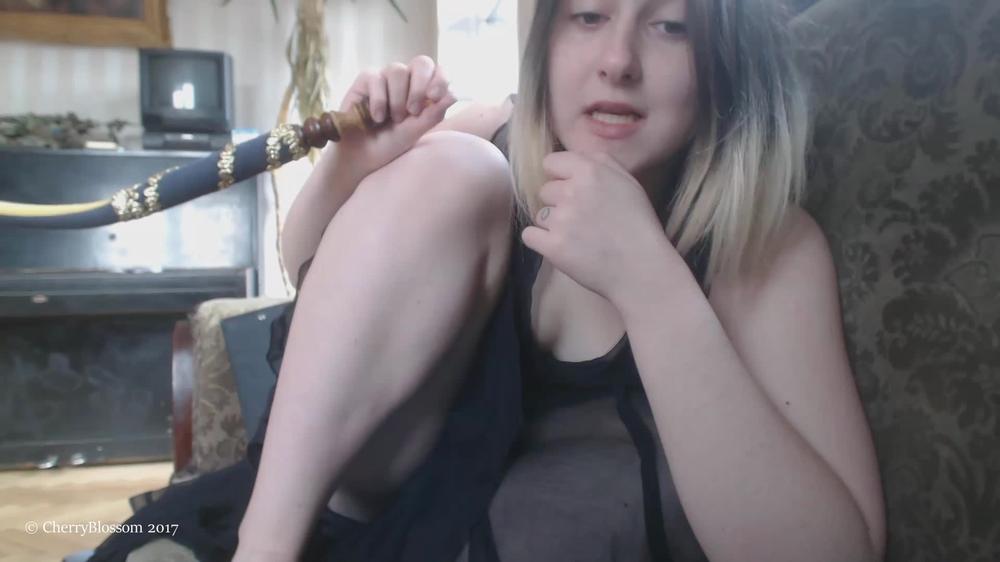 Misstressliliya A Loser Will Always Be Bellow My Feet
